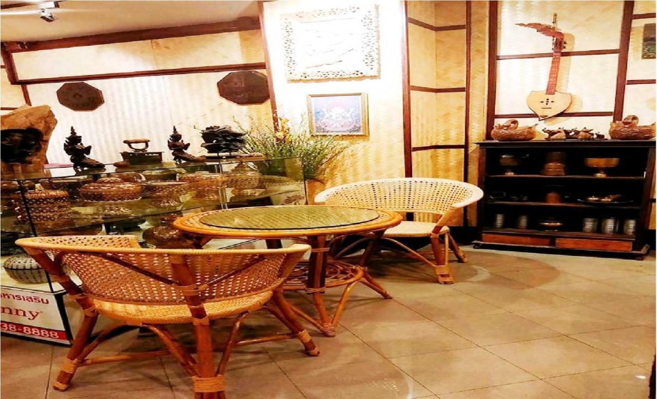Ruan Ben Ja Don Mueang,Bangkok Hostel Kültér fotó