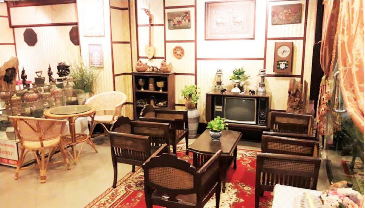 Ruan Ben Ja Don Mueang,Bangkok Hostel Kültér fotó