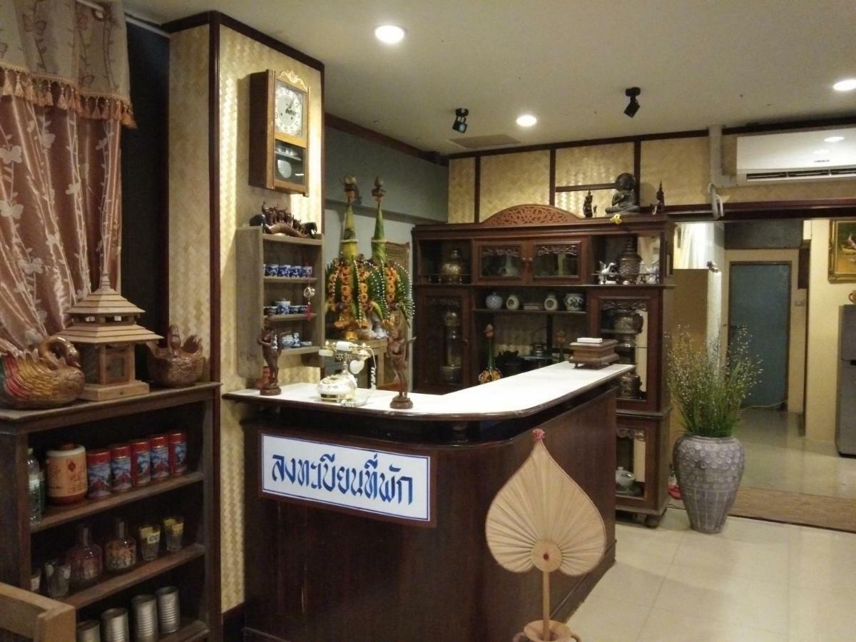 Ruan Ben Ja Don Mueang,Bangkok Hostel Kültér fotó