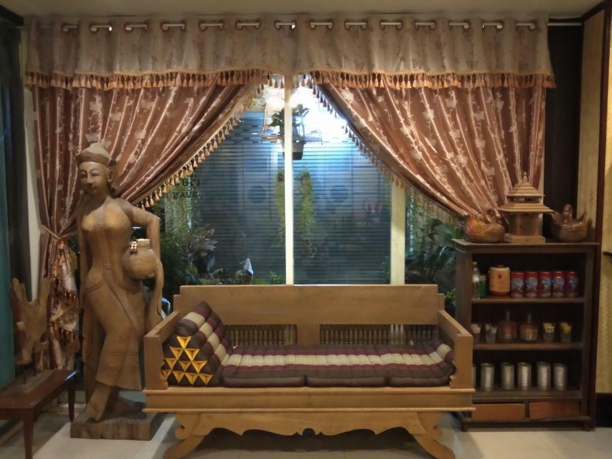 Ruan Ben Ja Don Mueang,Bangkok Hostel Kültér fotó