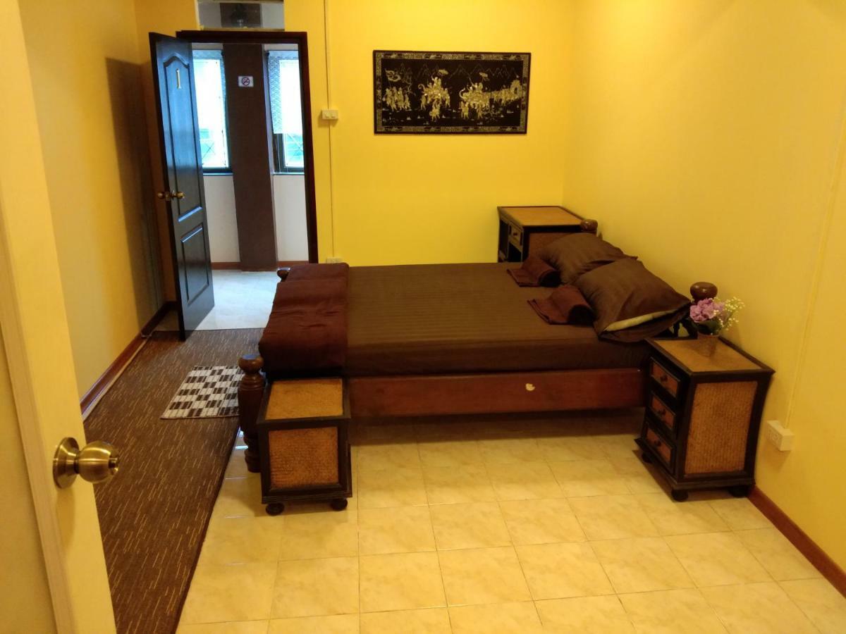 Ruan Ben Ja Don Mueang,Bangkok Hostel Kültér fotó