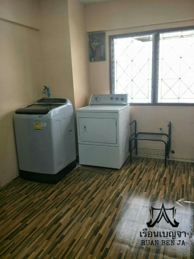 Ruan Ben Ja Don Mueang,Bangkok Hostel Kültér fotó