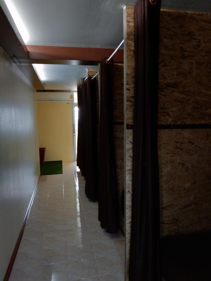 Ruan Ben Ja Don Mueang,Bangkok Hostel Kültér fotó